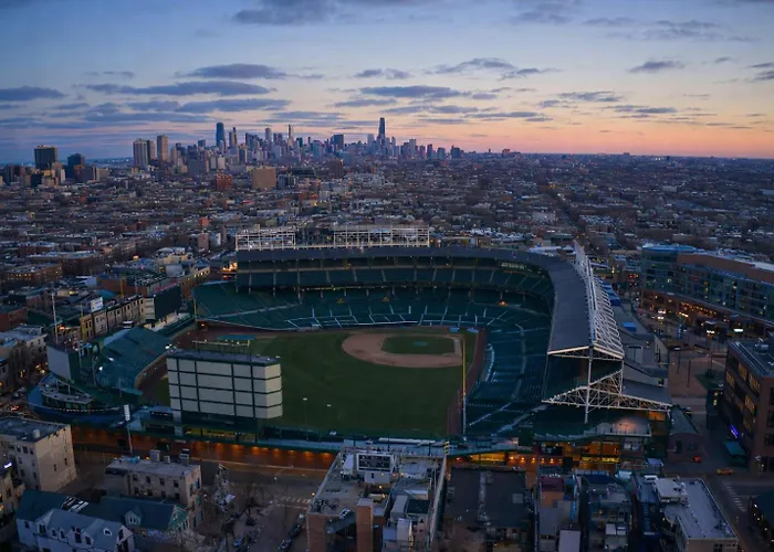 The Wrigleyville Art Deco Executive Garage * Chicago